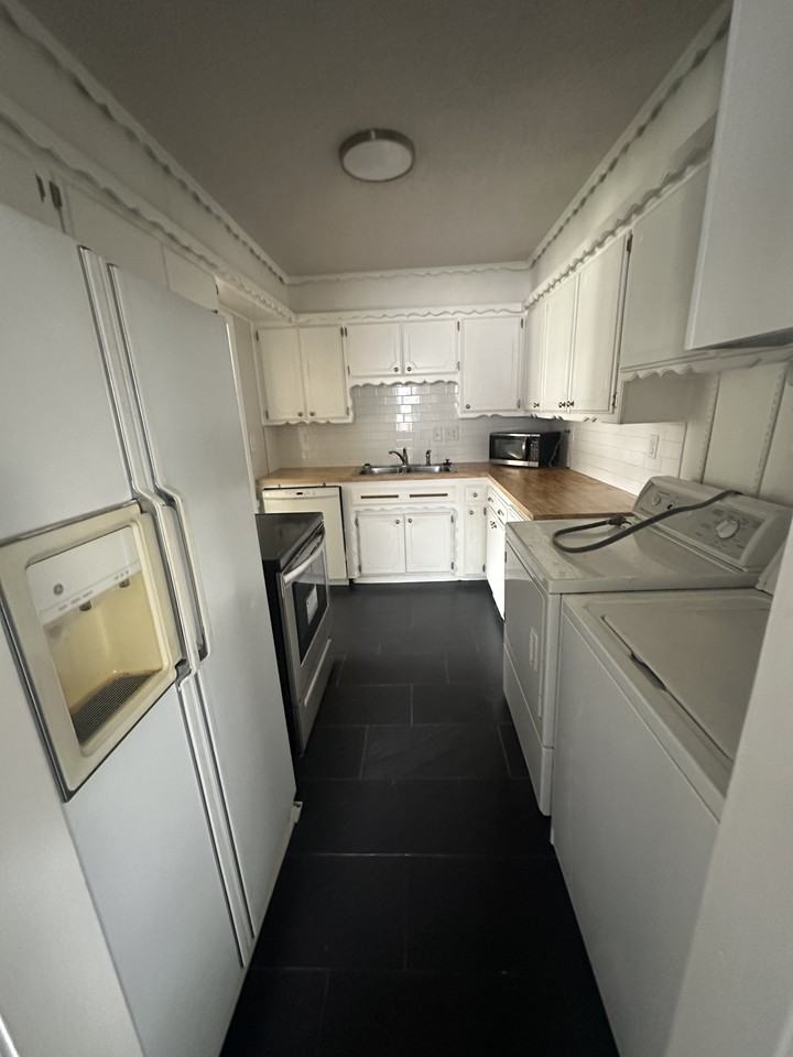 5103 N Beaver Ave #NA - Photo 7 of 26