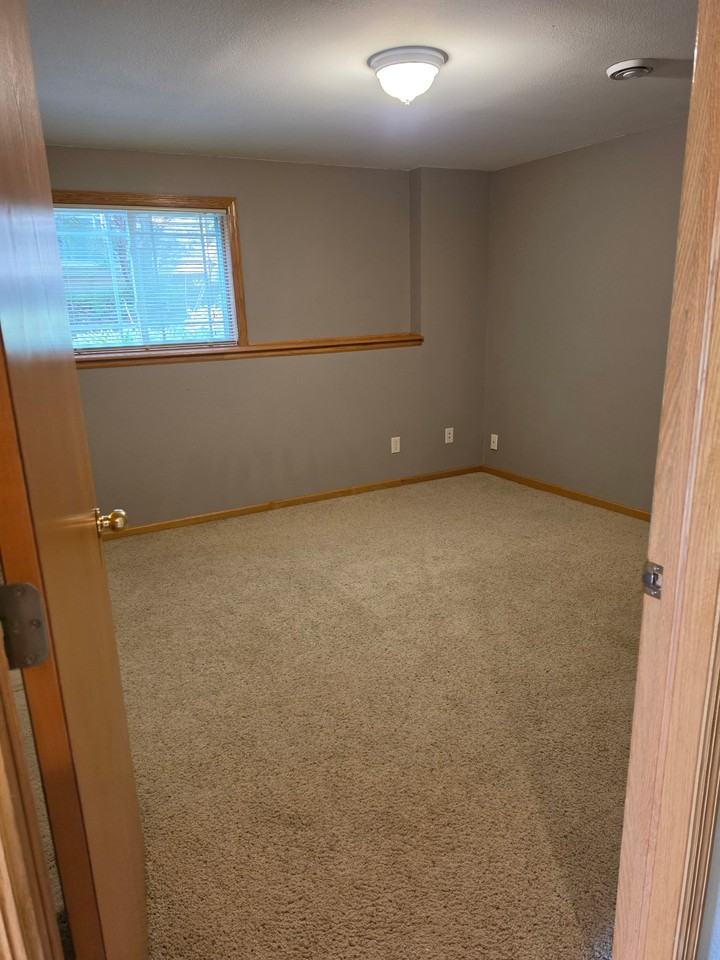 1006 Georgene St #1 - Photo 7 of 14