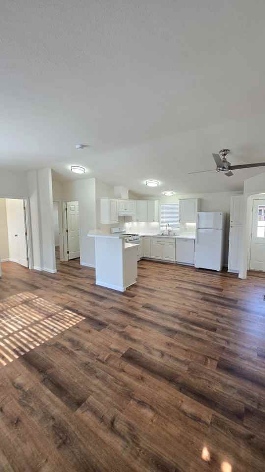 1118 Dale Ct #NA - Photo 4 of 16