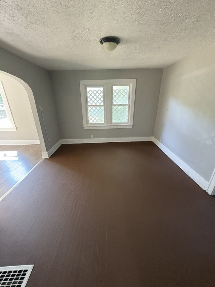238 W Peoria Ave #NA - Photo 5 of 16