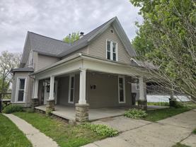121 Crescent St #LOWER - Photo 1 of 1