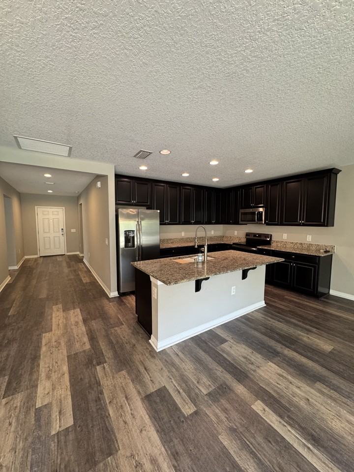 18690 Alfaro Loop #NA - Photo 5 of 19