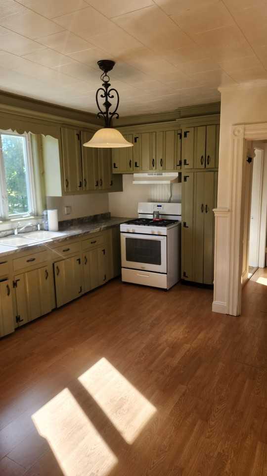 21 Fales St #2 - Photo 2 of 13