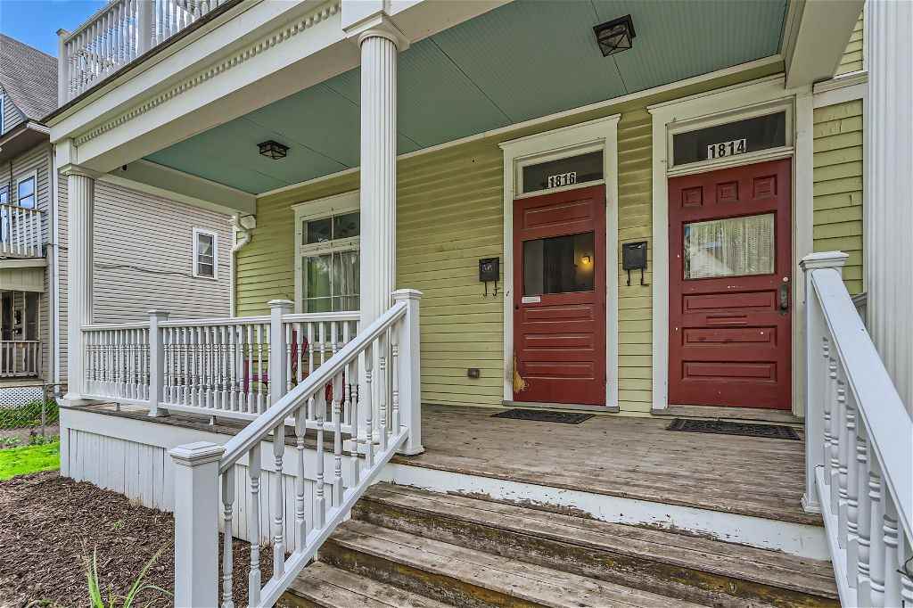 1816 13th Avenue South - Photo 4 of 23
