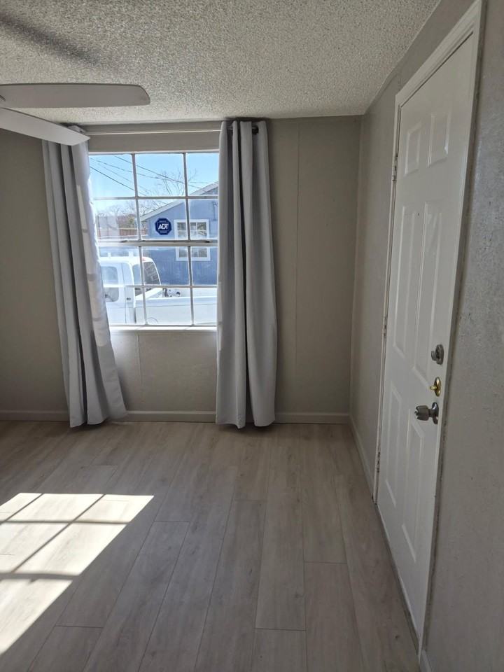 710 E Avenue G #5 - Photo 4 of 9