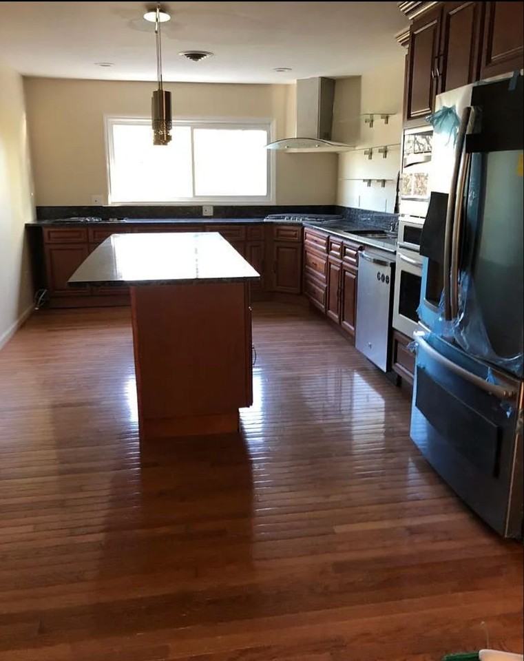 675 S Springfield Ave #1 - Photo 4 of 9