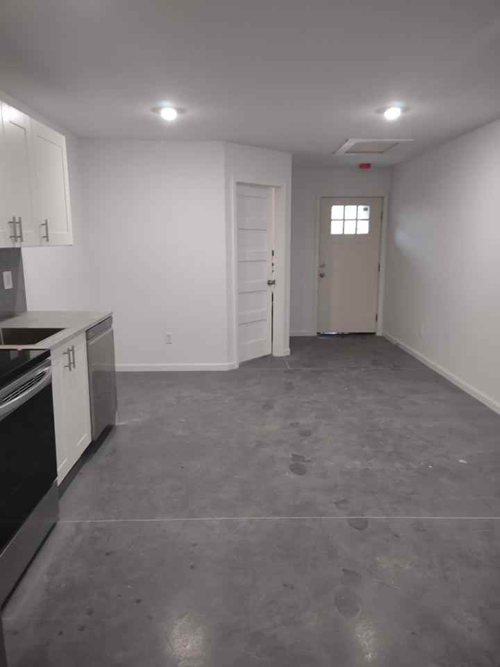 501 501 Illinois St #NA - Photo 2 of 7