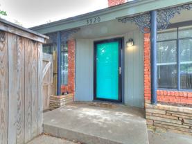 3920 N Classen Blvd - Photo 1 of 1