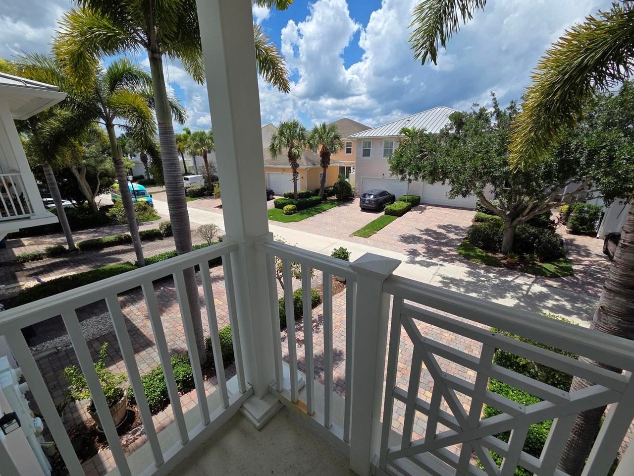 1411 North Jeaga Drive - Photo 2 of 9