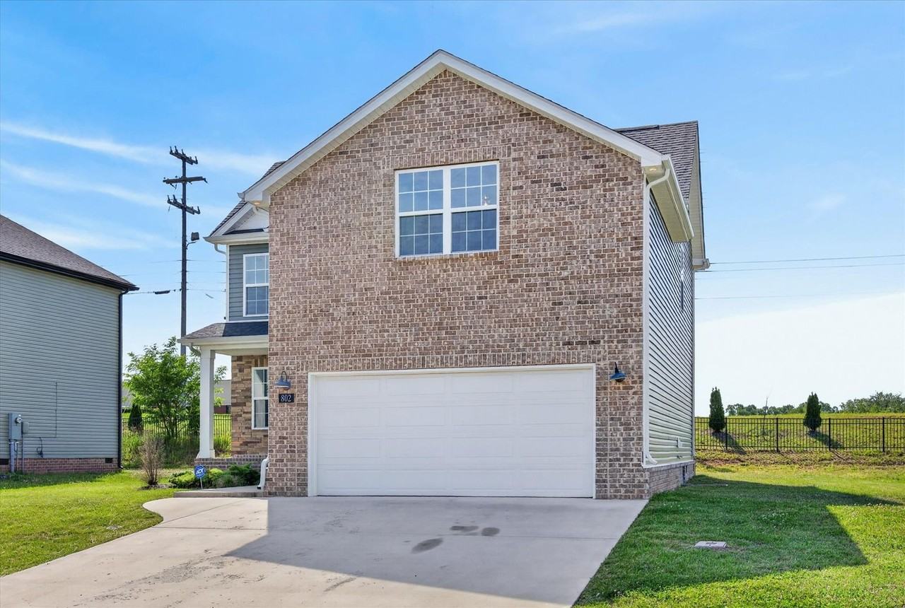 802 Limestone Way - Photo 3 of 41