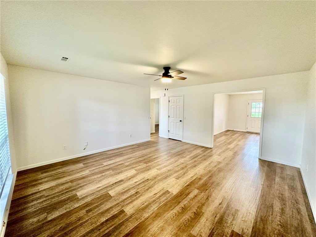 802 E Kara Ln - Photo 4 of 22