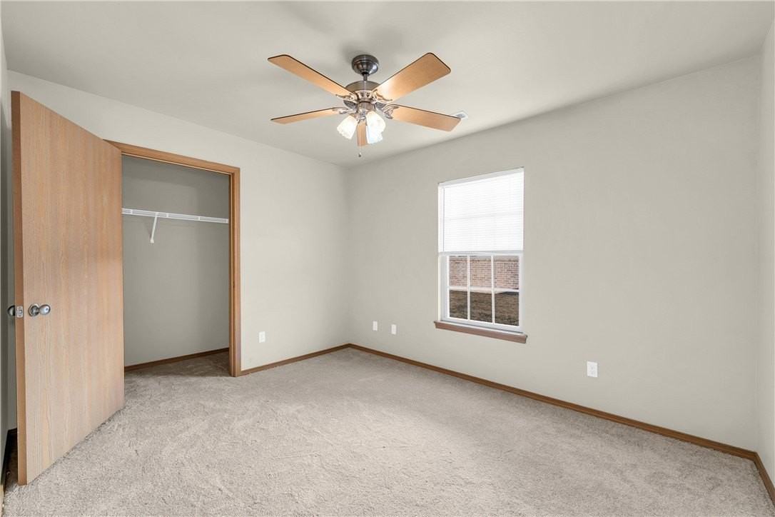 2970 W Old Farmington Rd - Photo 5 of 19