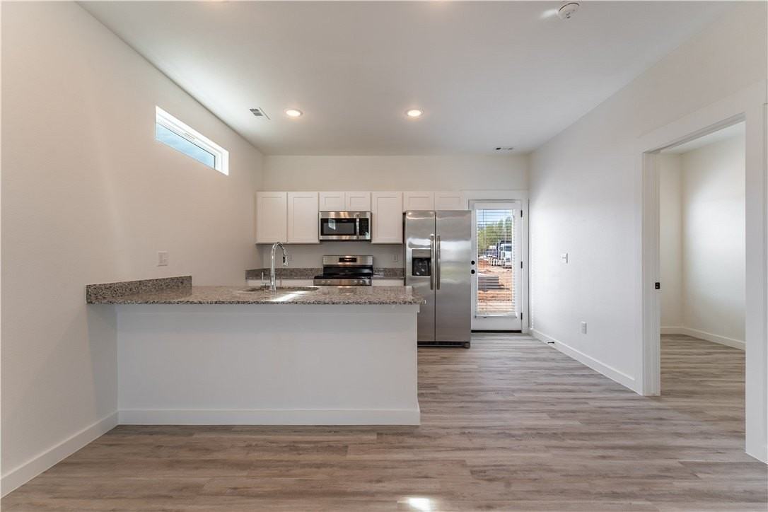1101 Kentucky Ave - Photo 5 of 19