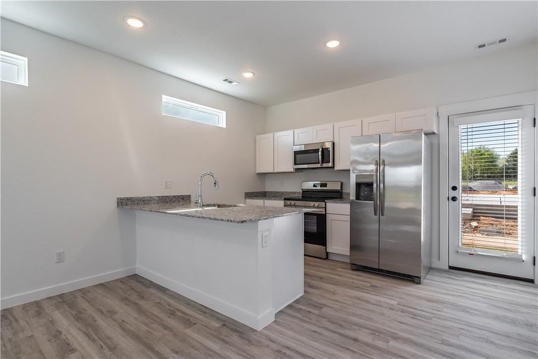 1101 Kentucky Ave - Photo 6 of 19