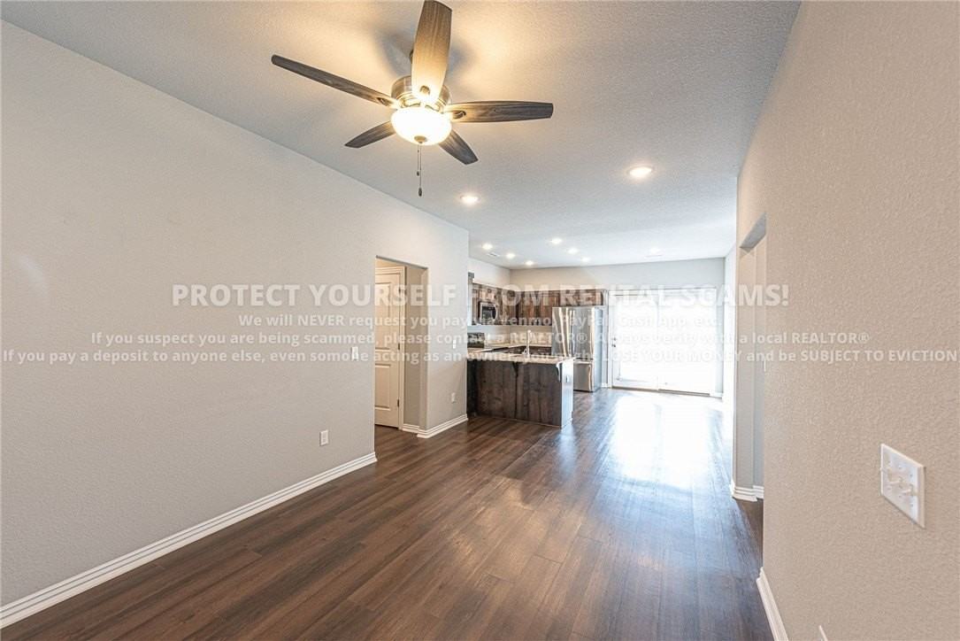211 Grove Ln - Photo 5 of 17