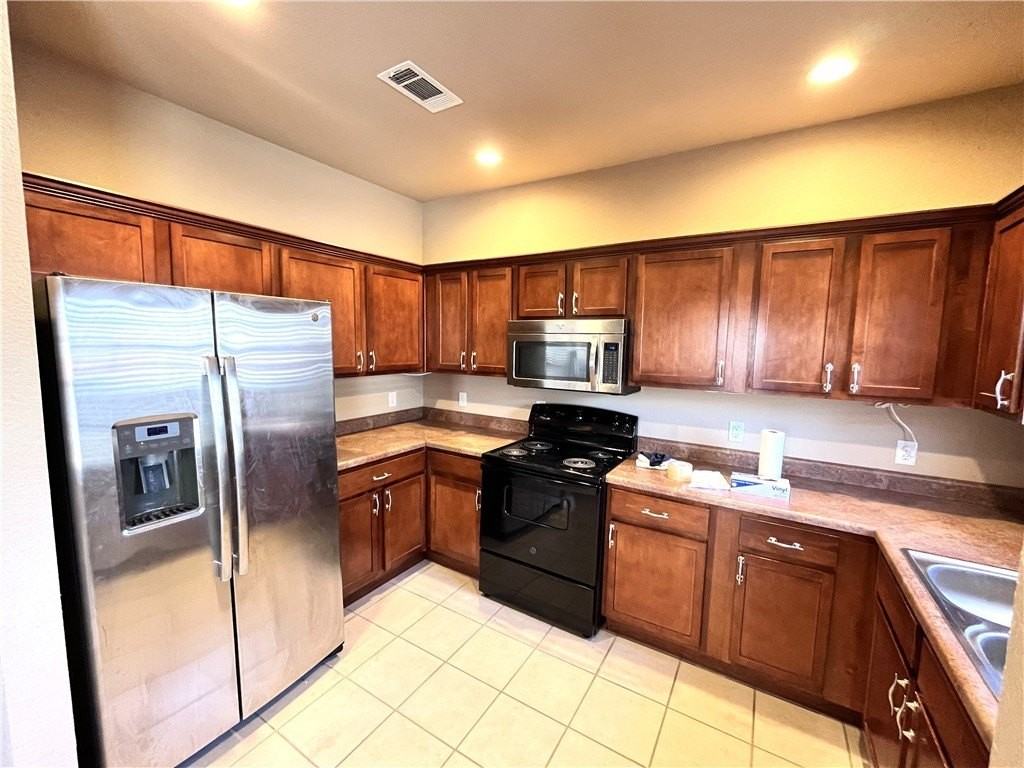 3100 Sw Windrift Ave - Photo 5 of 18
