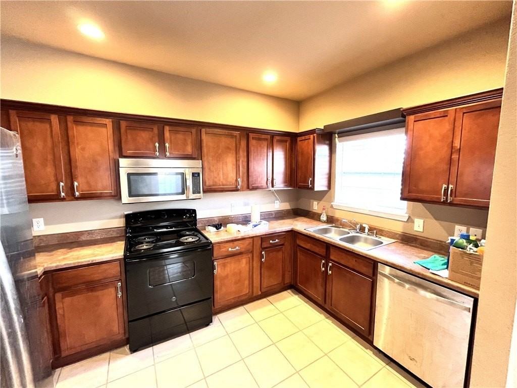 3100 Sw Windrift Ave - Photo 6 of 18