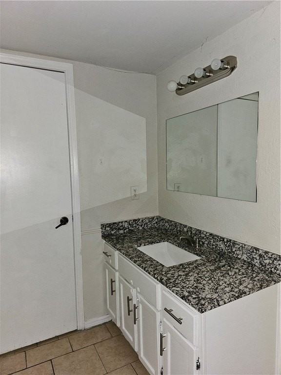 708 S 23rd St - Photo 2 of 15