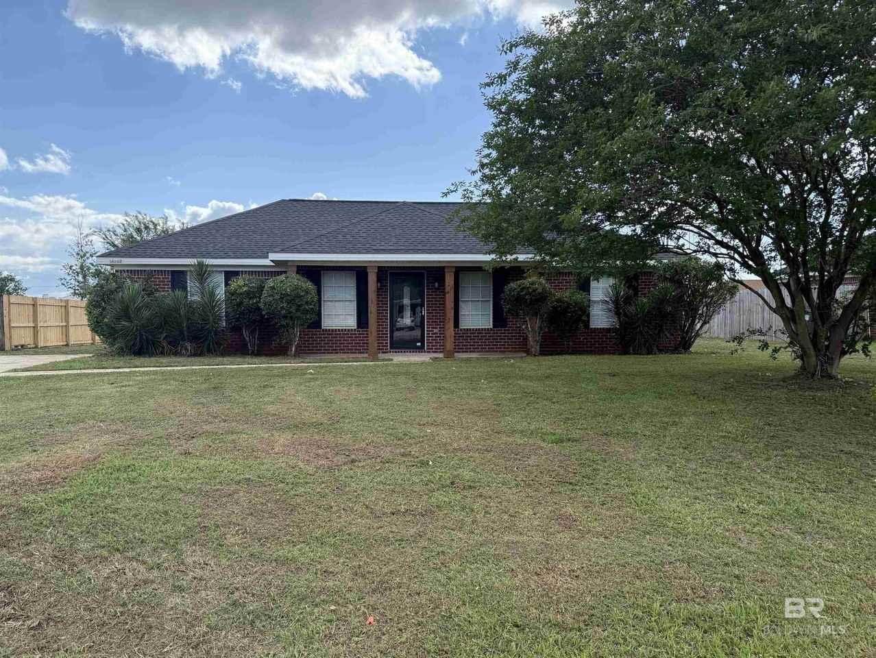 14287 Lexington Dr