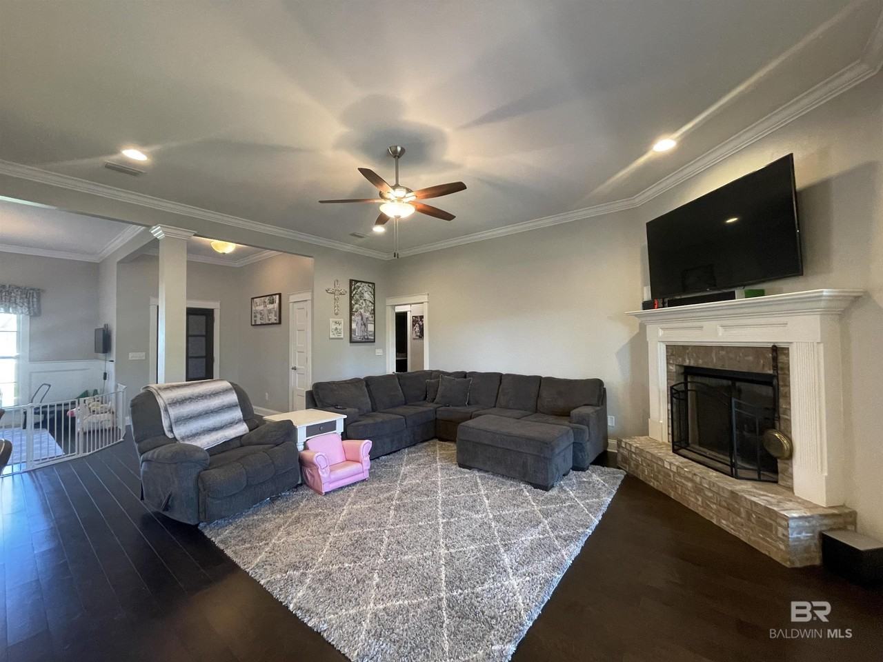 27035 Allenbrook Ct - Photo 3 of 25