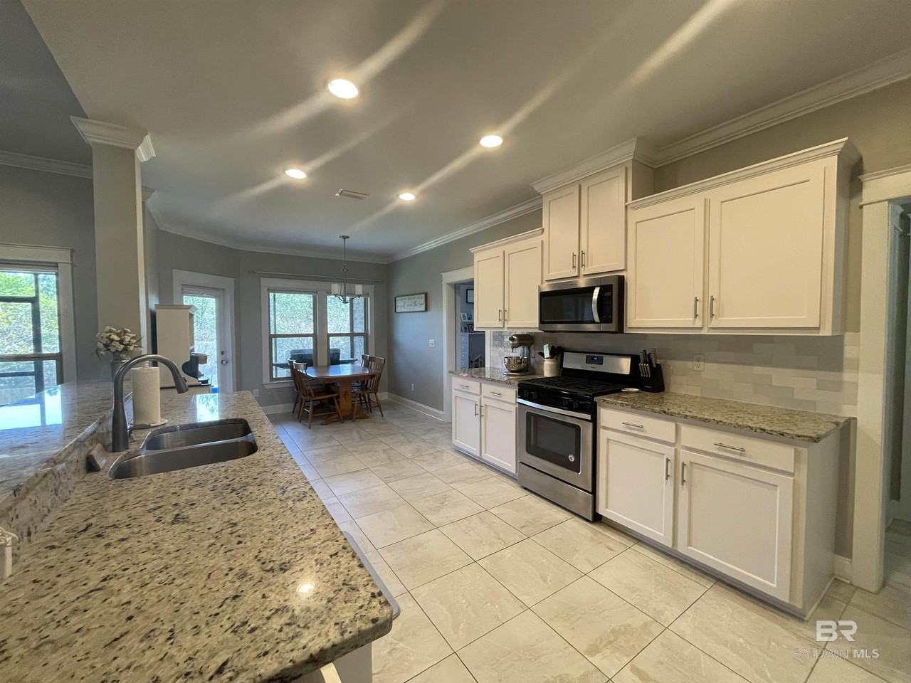 27035 Allenbrook Ct - Photo 5 of 25