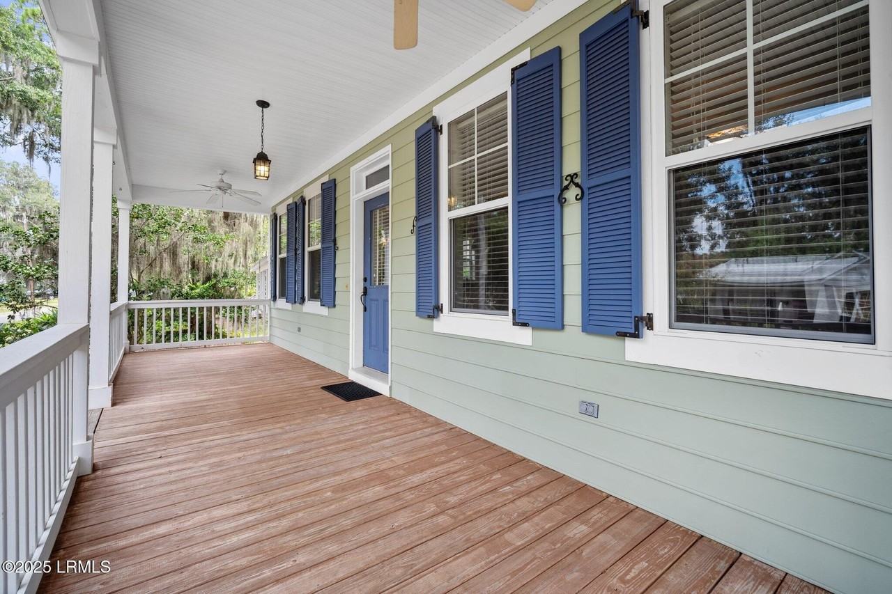 1301 Newcastle St - Photo 3 of 32