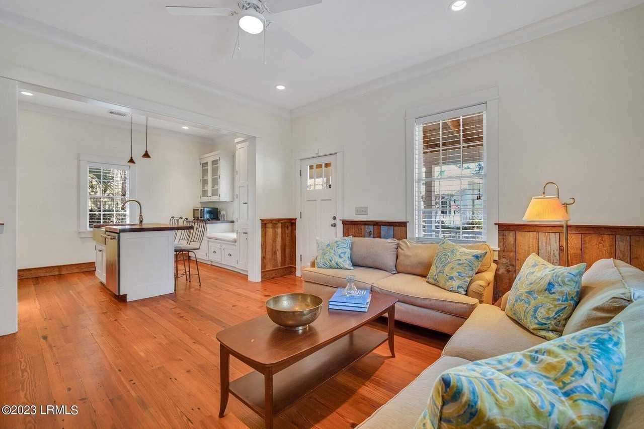 1104 Greene St - Photo 6 of 30