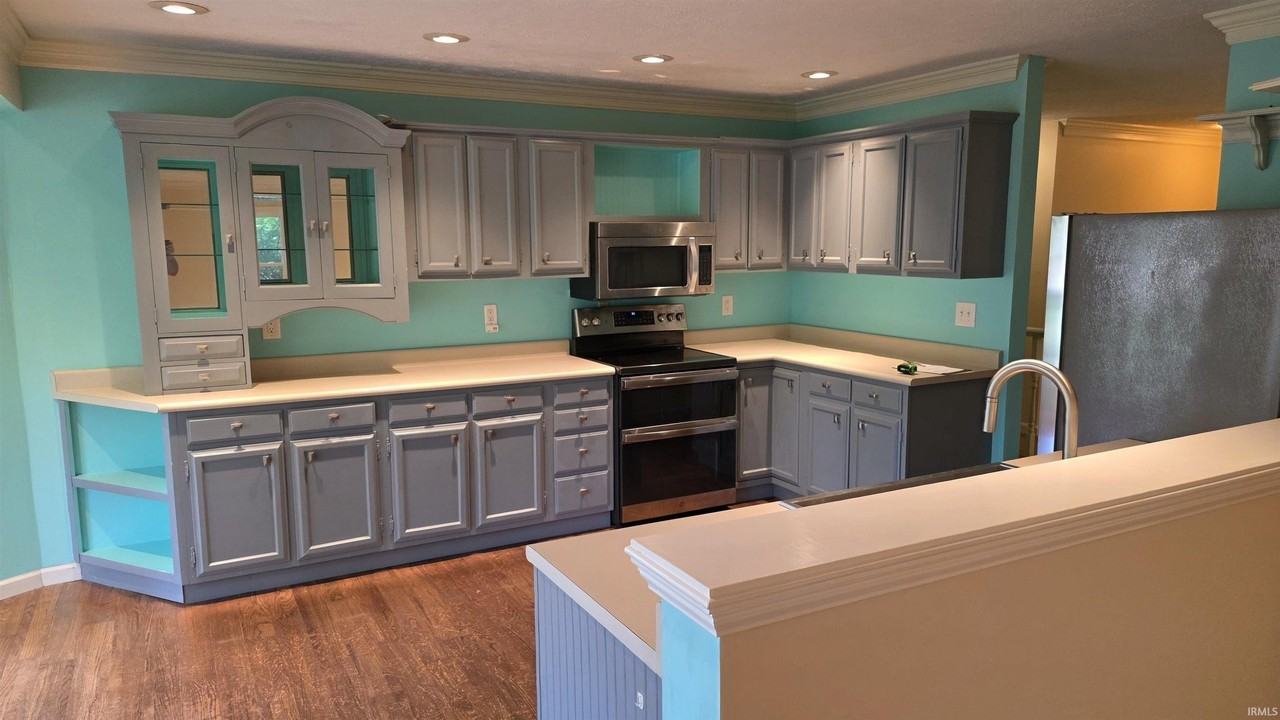 4125 S Judee Dr - Photo 4 of 32