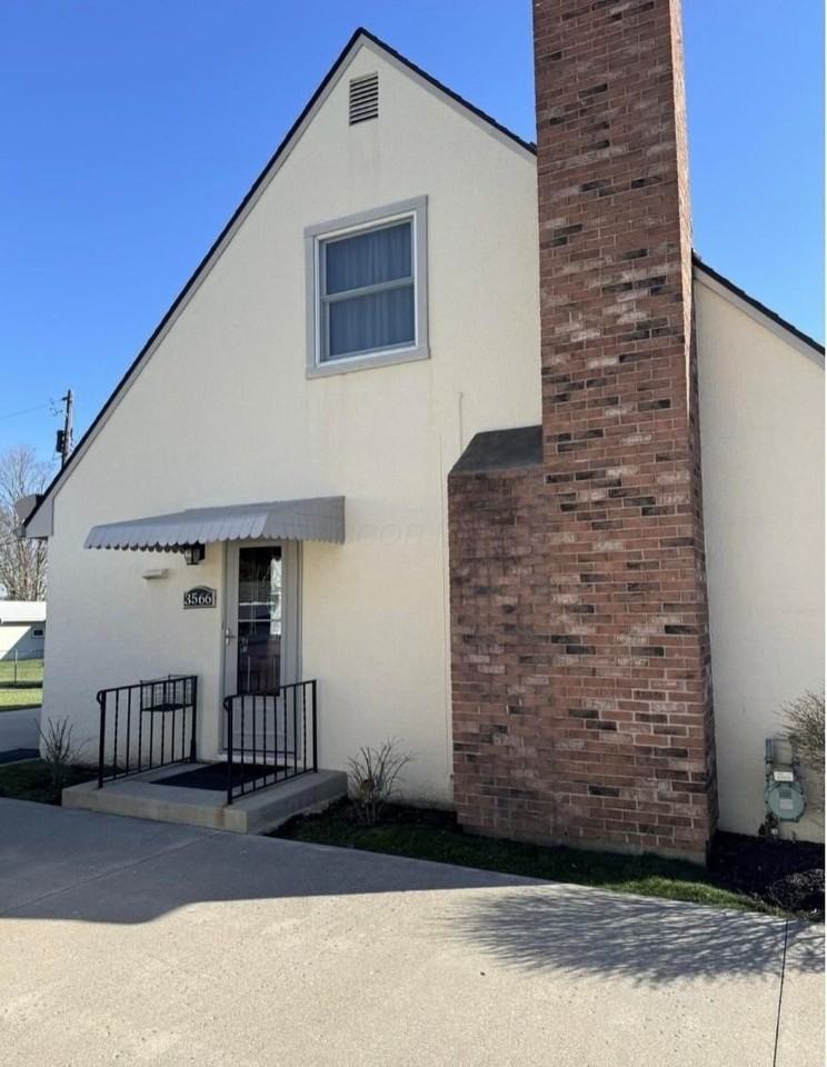 3566 Tillbury Ave - Photo 3 of 50