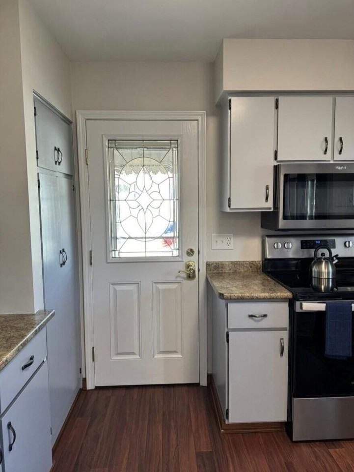 3566 Tillbury Ave - Photo 6 of 50
