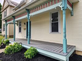 featured image of 407 King St