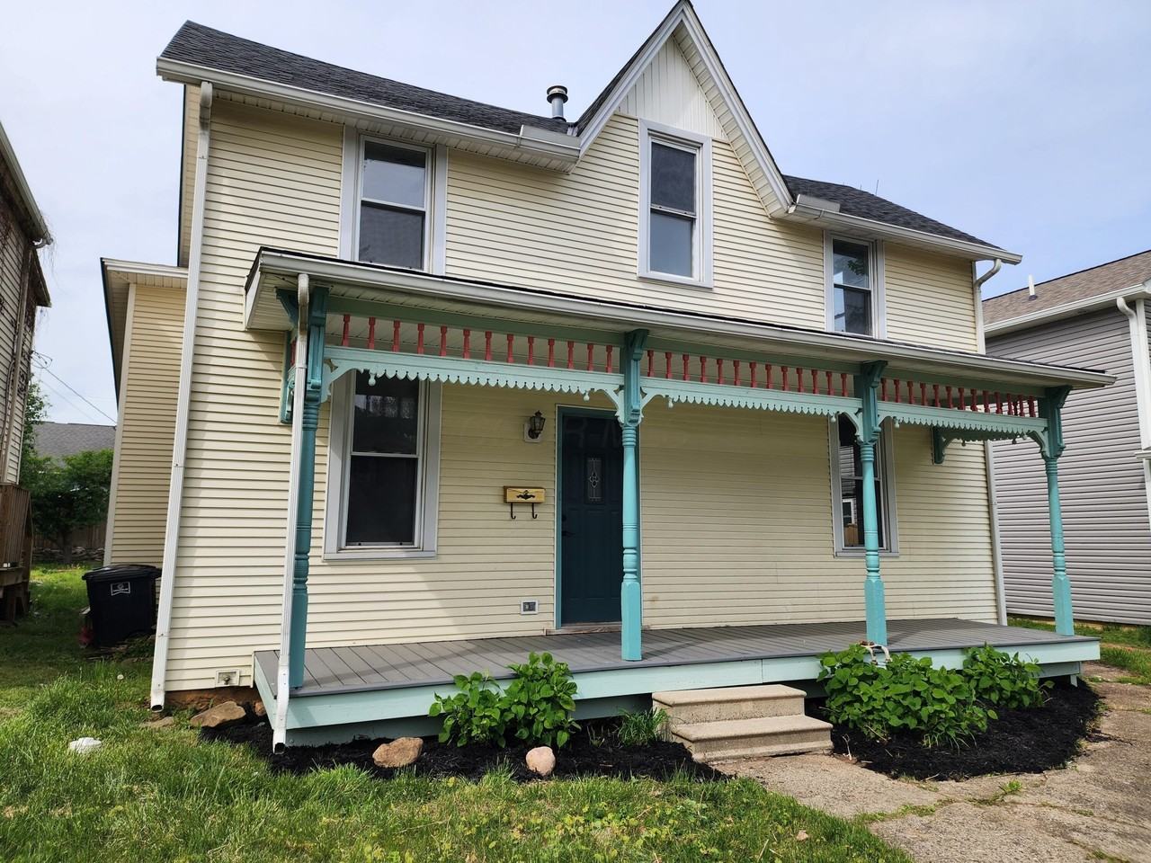 407 King St - Photo 3 of 23