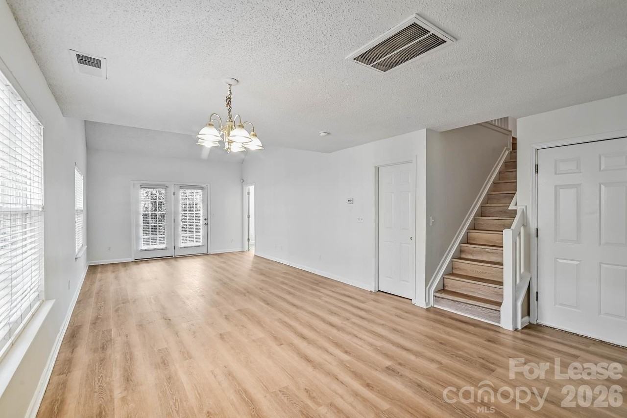 10630 Sleigh Bell Ln - Photo 4 of 36