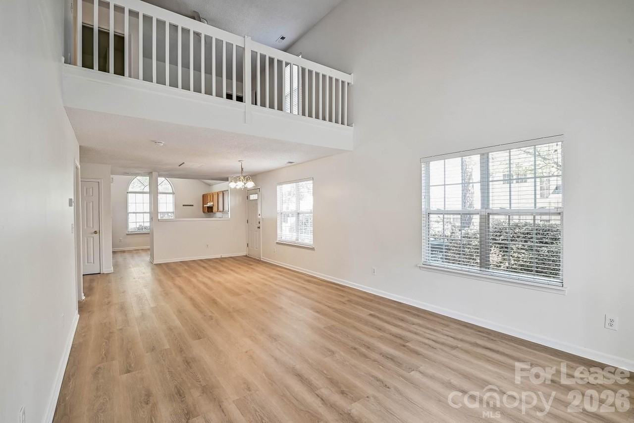 10630 Sleigh Bell Ln - Photo 6 of 36
