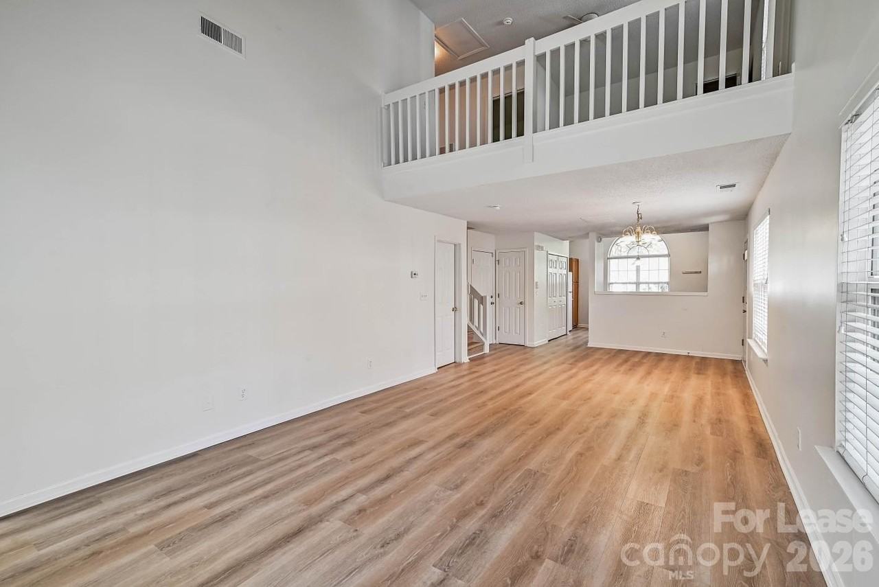 10630 Sleigh Bell Ln - Photo 7 of 36