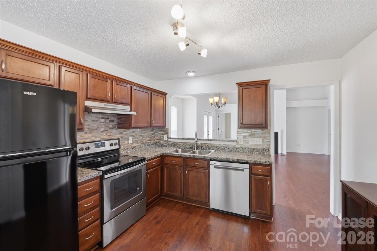 9740 Veronica Dr - Photo 3 of 21