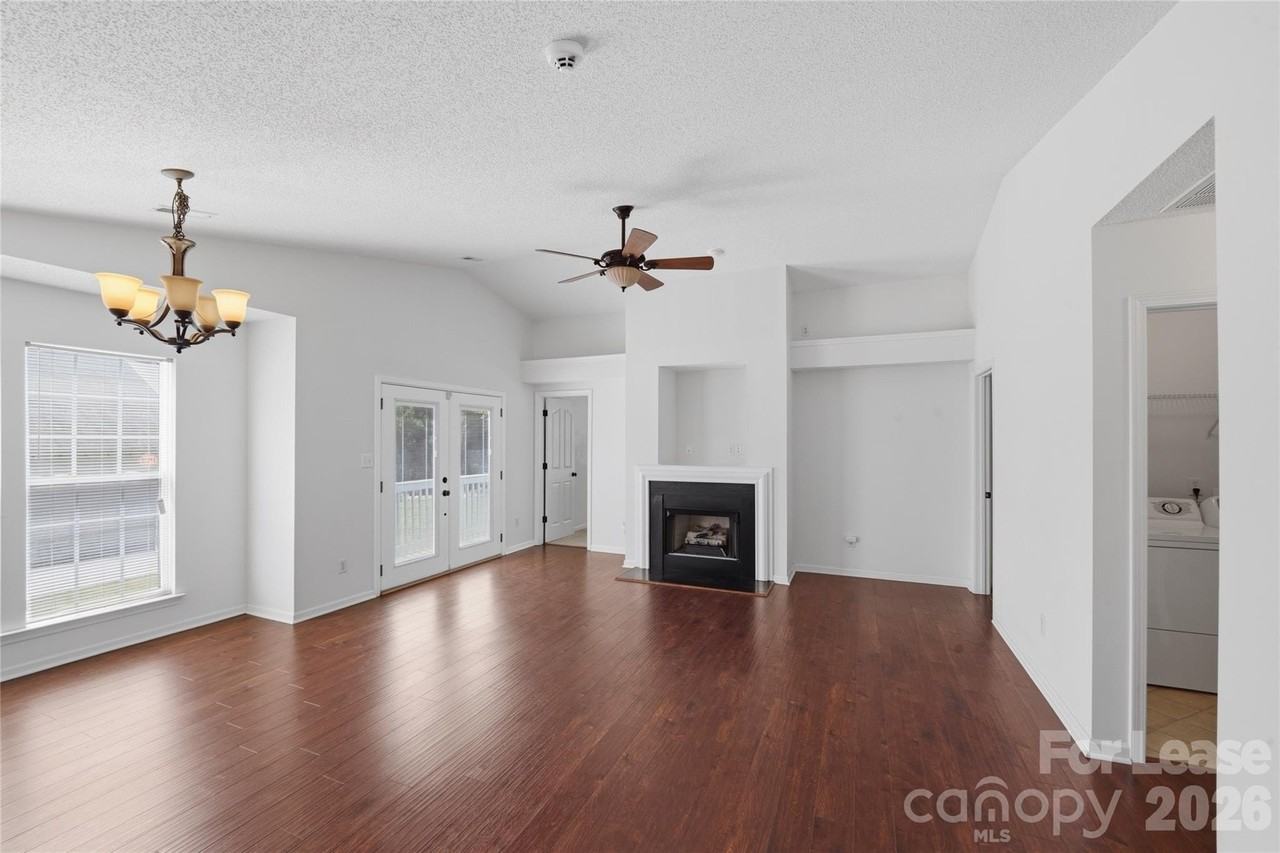 9740 Veronica Dr - Photo 7 of 21