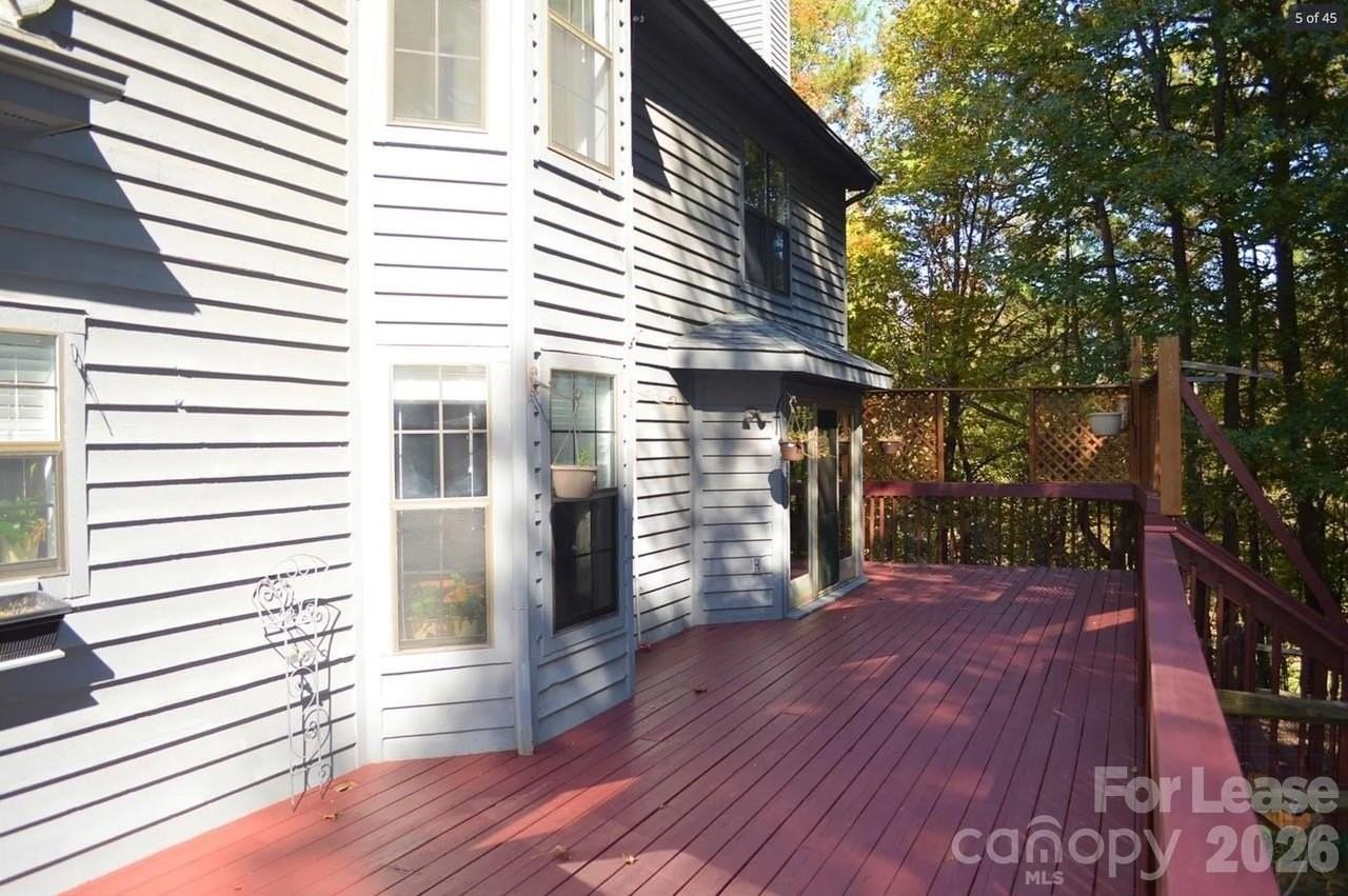 4167 Greenview Ct - Photo 3 of 16