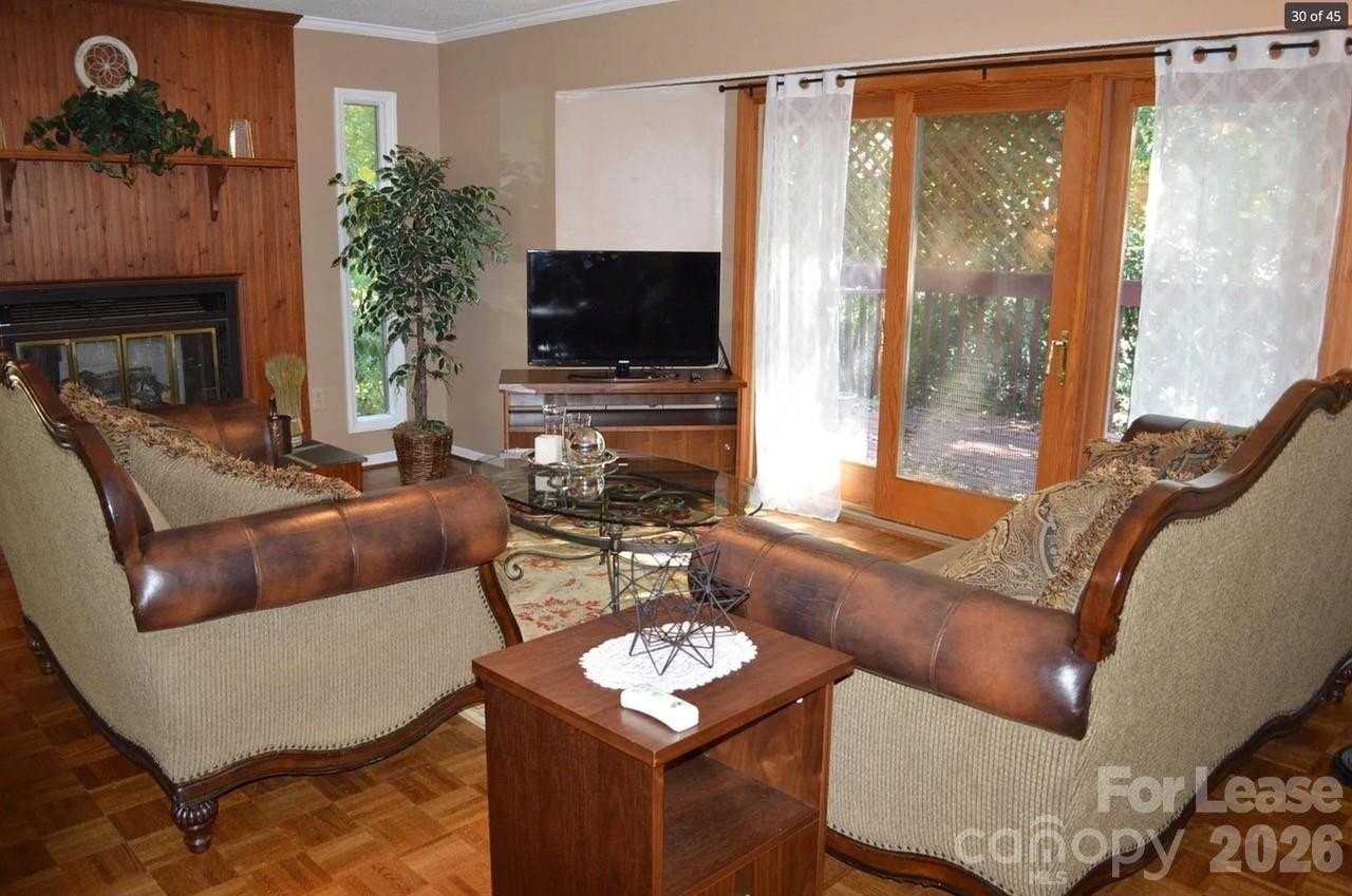 4167 Greenview Ct - Photo 6 of 16
