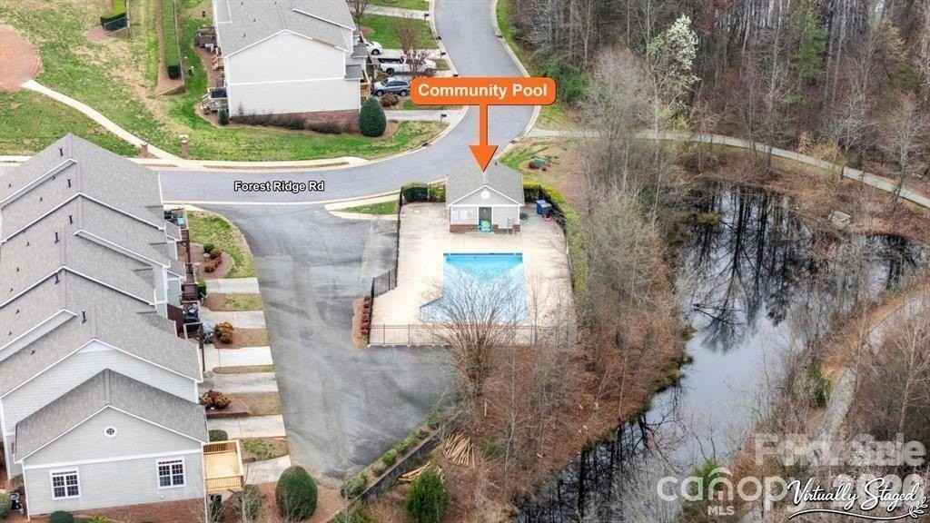 125 Forest Ridge Rd - Photo 4 of 13