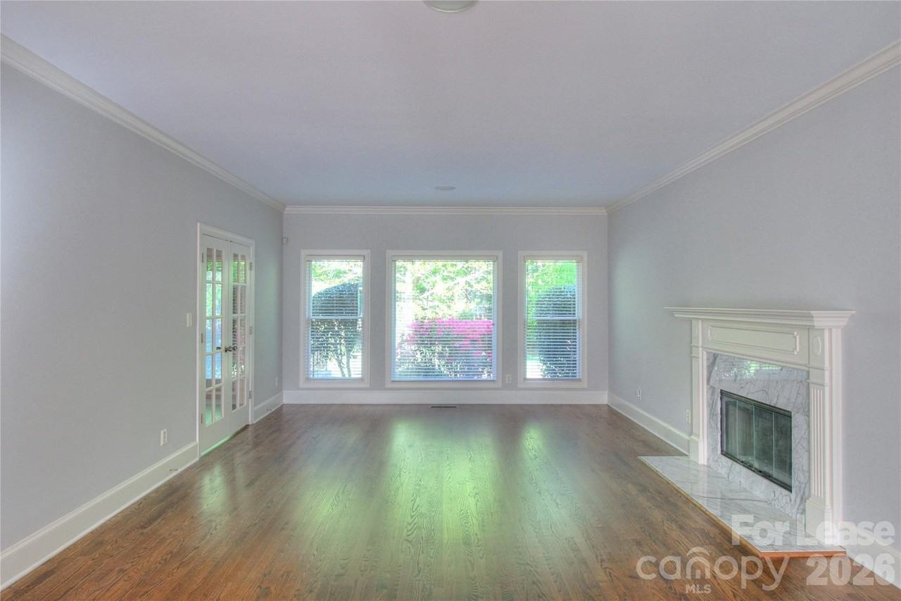 1217 Weddington Hills Dr - Photo 6 of 32