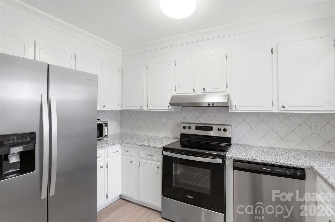 1440 Jodhpur Ct - Photo 5 of 19
