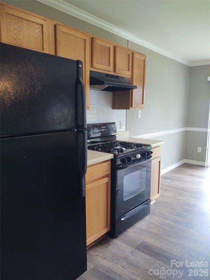 7302 Woodbourne Ln - Photo 2 of 17