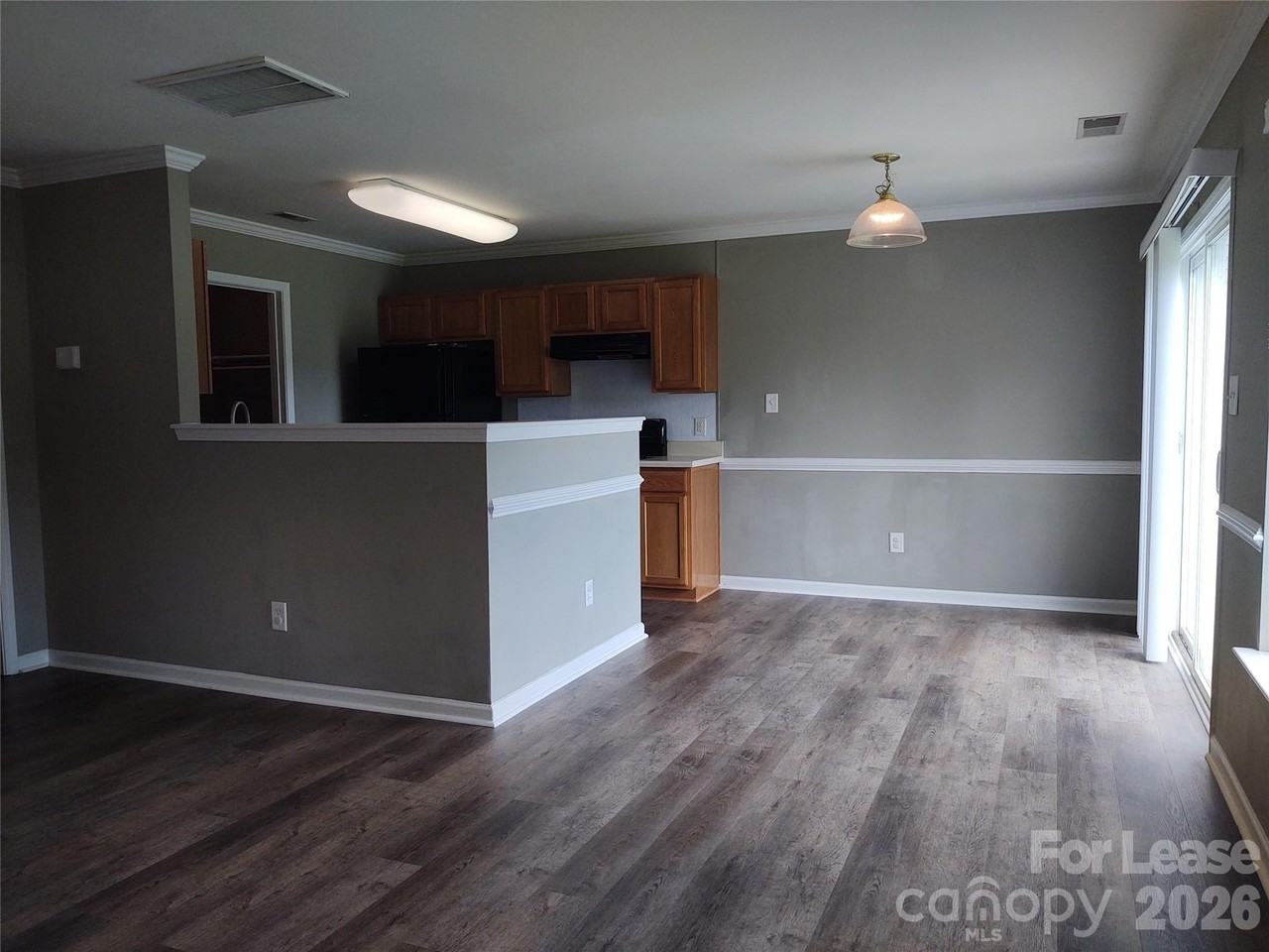7302 Woodbourne Ln - Photo 5 of 17