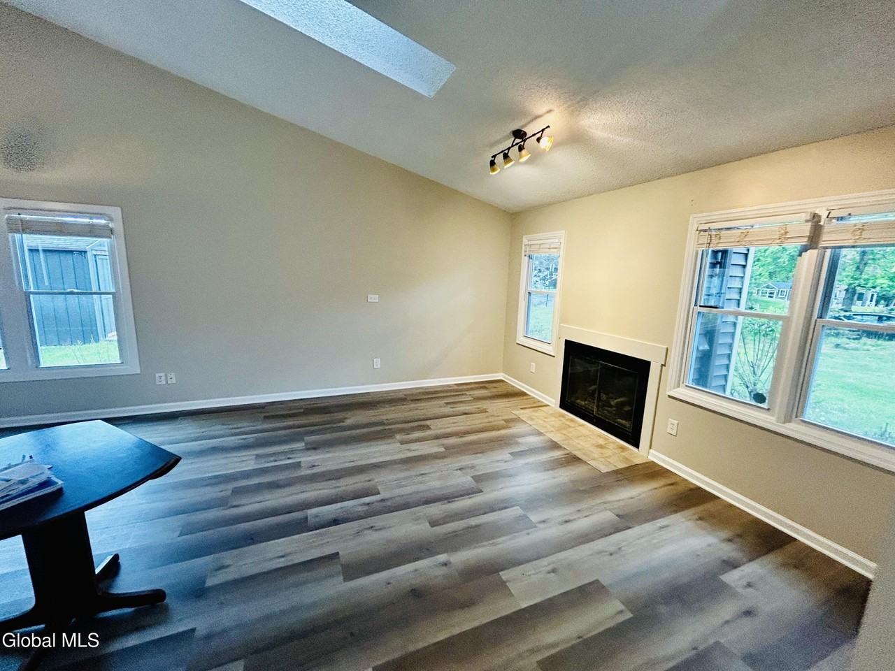 46 Westchester Dr - Photo 7 of 19