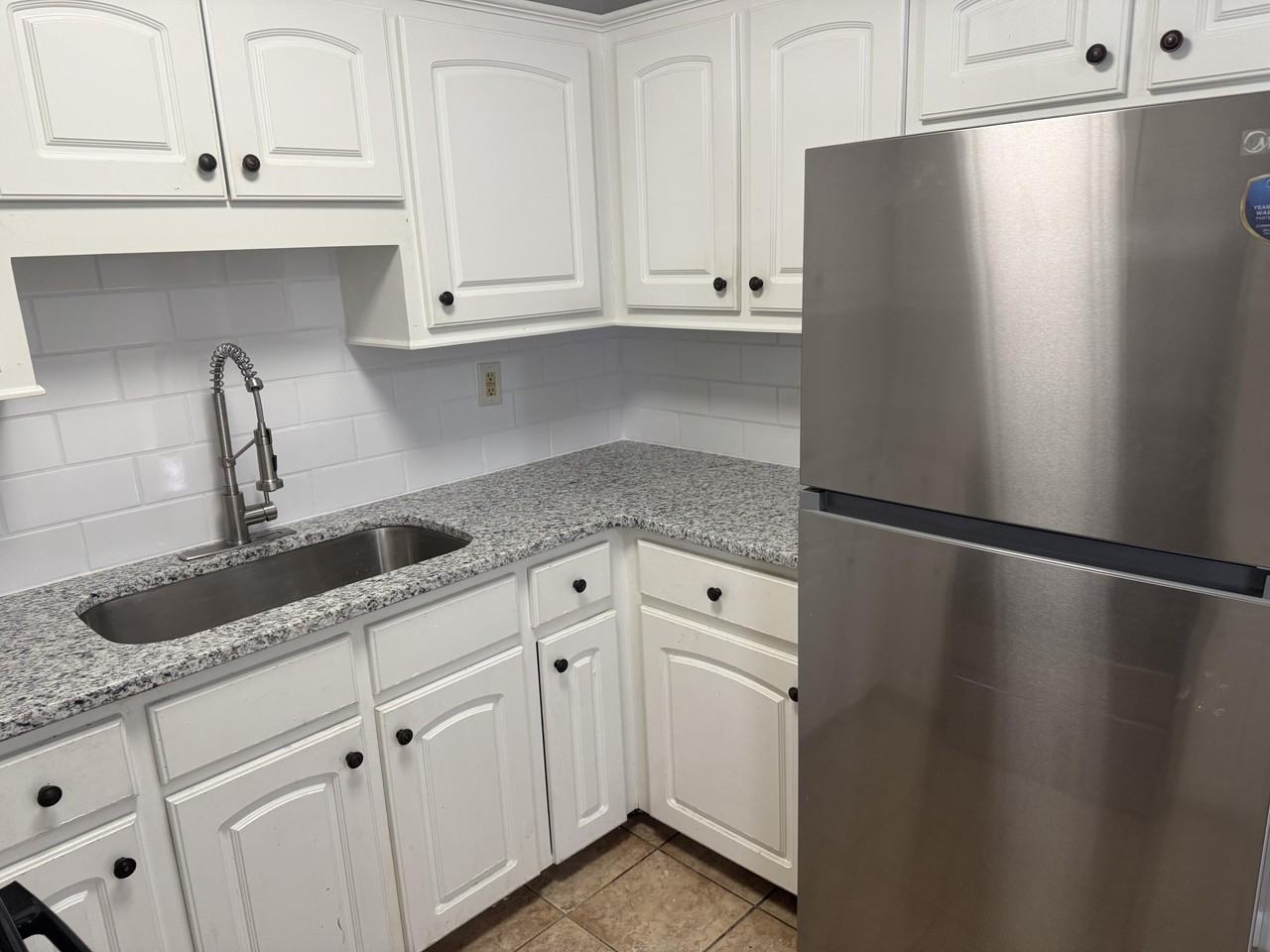 7911 Angel Ct - Photo 4 of 15