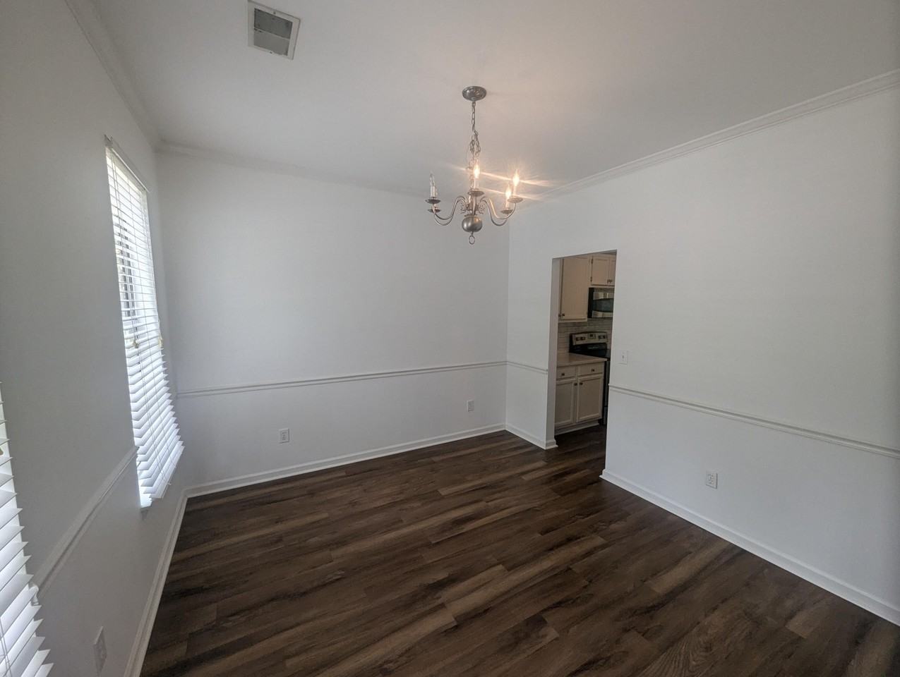 2754 Stamby Pl - Photo 7 of 29