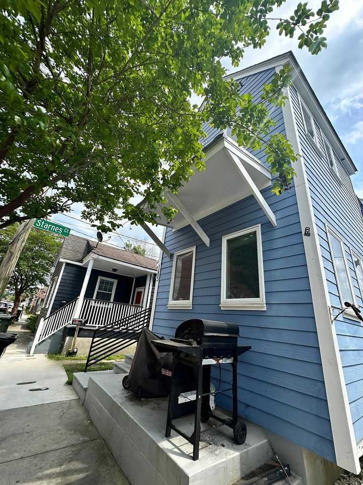 183 Romney St - Photo 2 of 20