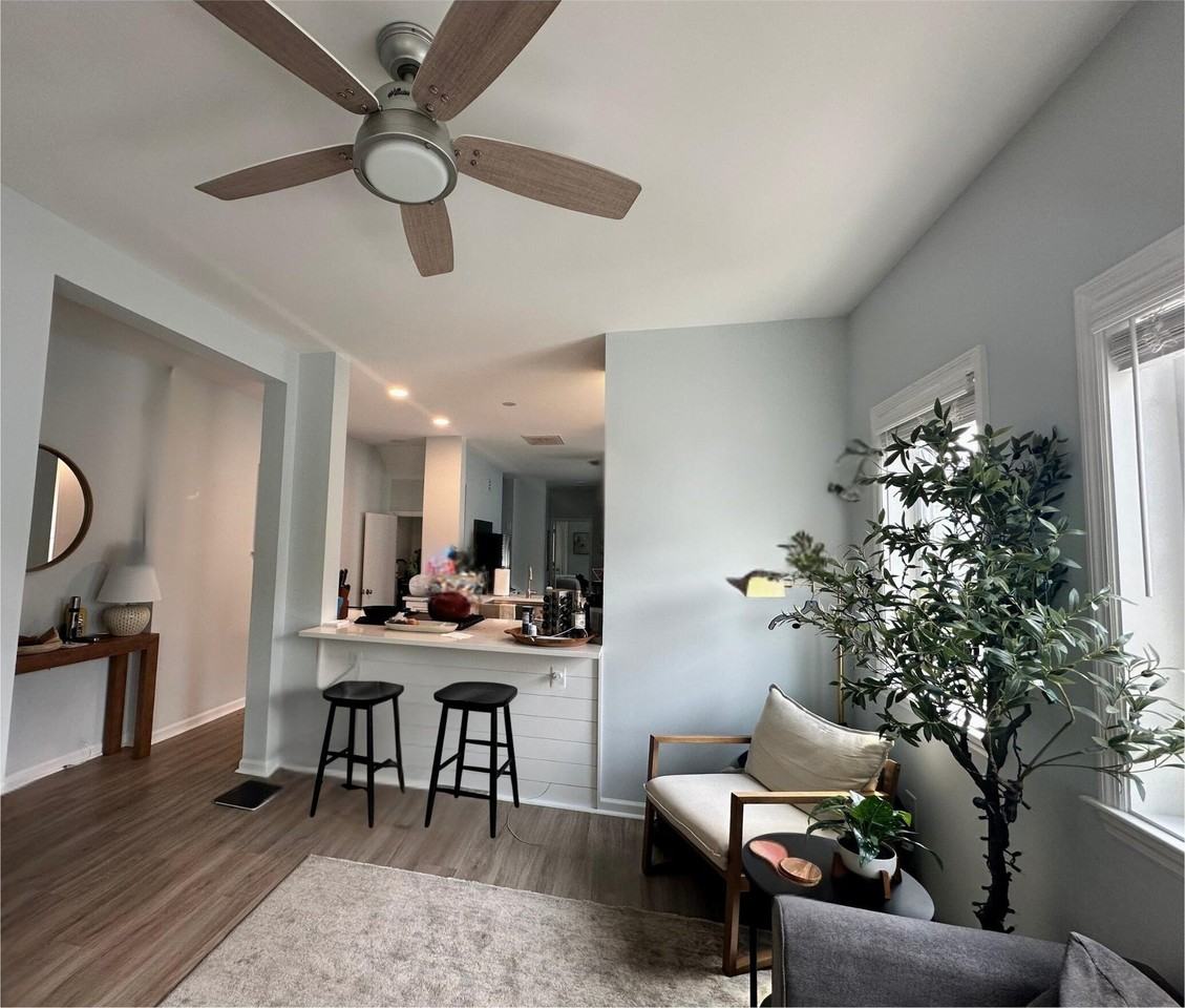 183 Romney St - Photo 5 of 20