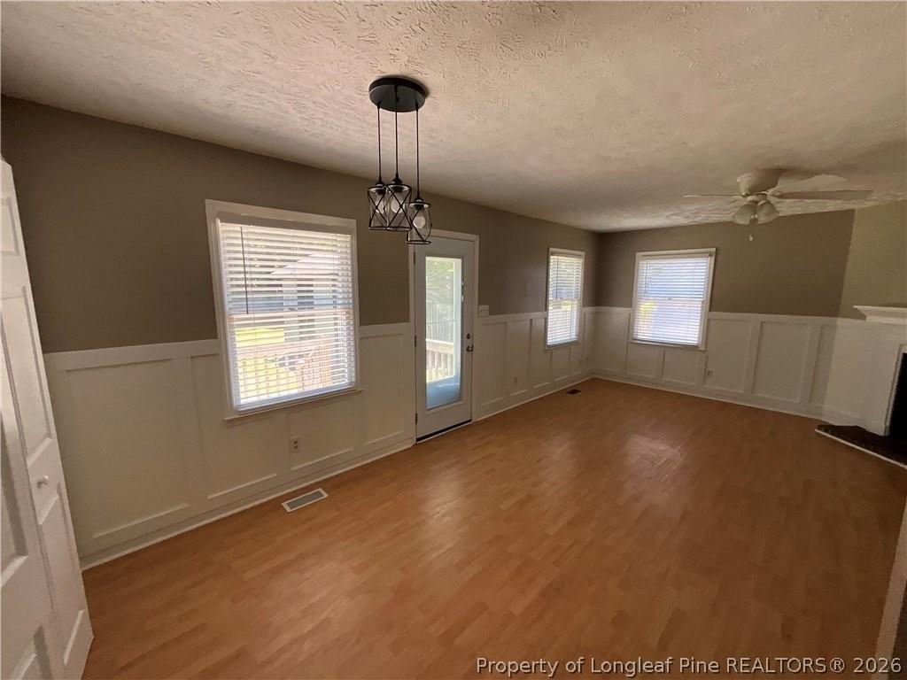3963 Loufield Dr - Photo 3 of 12